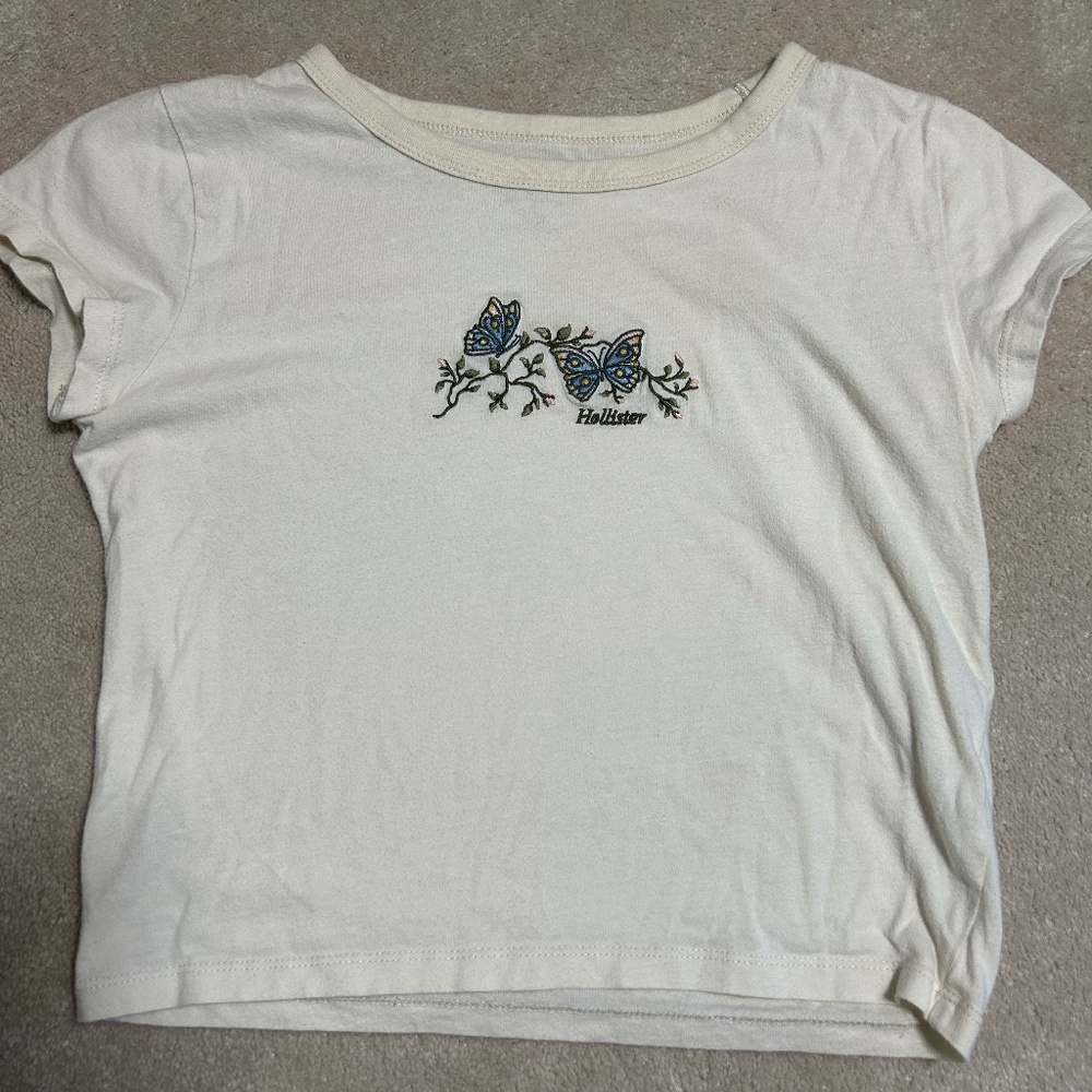 Hollister baby tee
